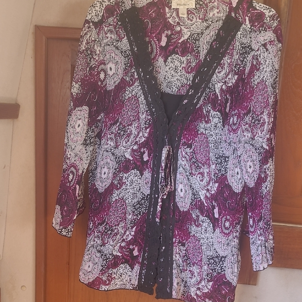 Women's Paisley Lace Trim Top